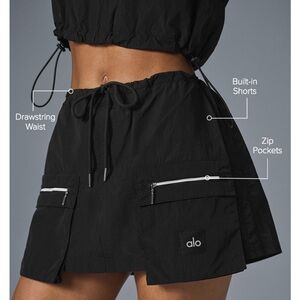 NWT Alo Yoga Crinkle Surplus Mini Skirt